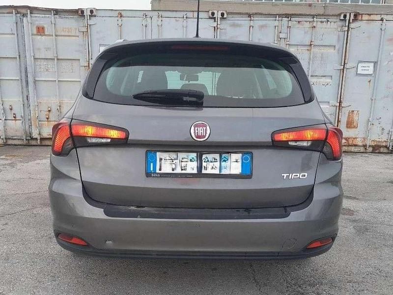 Usata Fiat Tipo Lounge 120 CV (88 kW) 2018 Grigio Station wagon