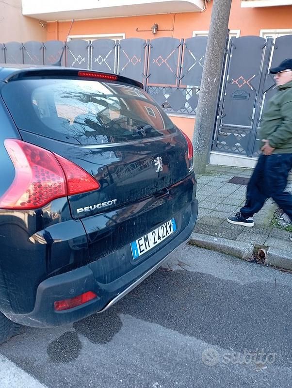 Usata Peugeot 3008 120 CV (88 kW) 2012 Nero Monovolume