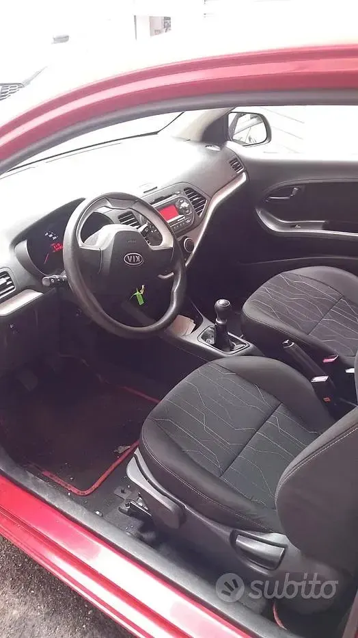 Usata Kia Picanto 69 CV (50 kW) 2013 Rosso Utilitaria