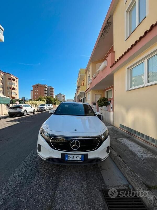 Usata Mercedes EQA250 139 kW (190 CV) 2021 Bianco SUV