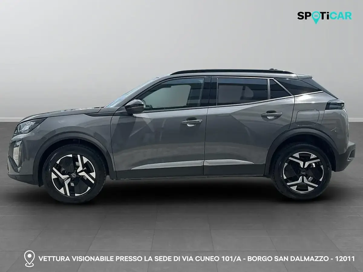 Usata Peugeot 2008 Allure 101 CV (74 kW) 2025 Grigio SUV
