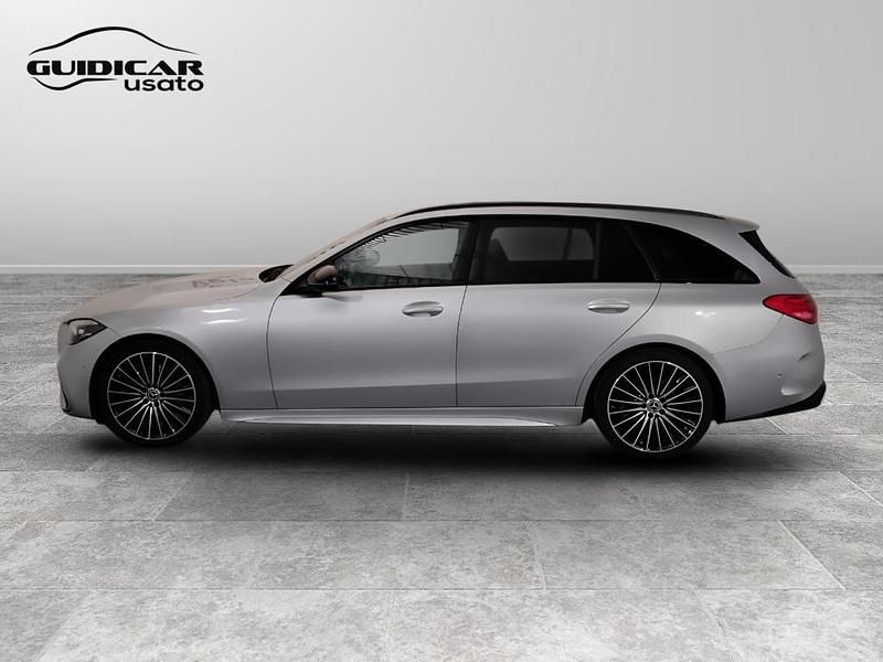 Usado Mercedes 220 Premium 200 CV (147 kW) 2022 Plateado Familiar