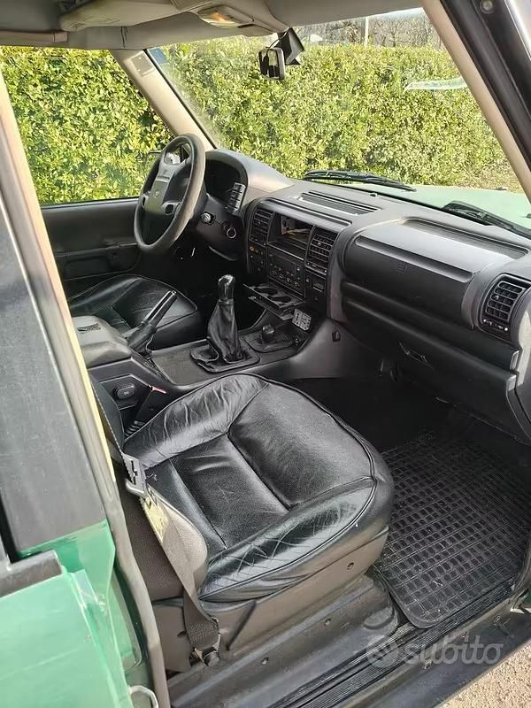 Usata Land Rover Discovery 2 138 CV (101 kW) 2003 Verde SUV