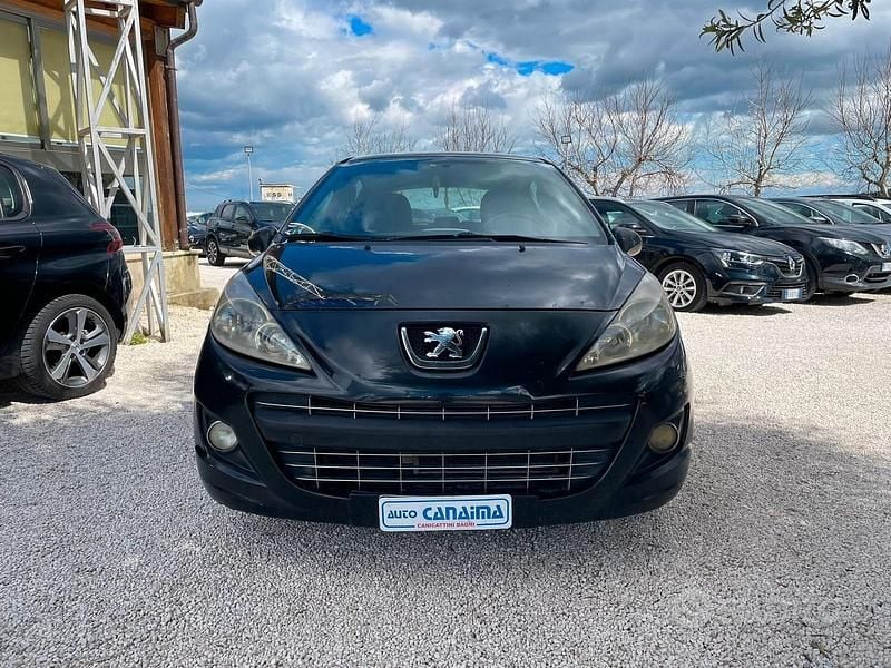 Usata Peugeot 207 68 CV (50 kW) 2011 Nero Berlina