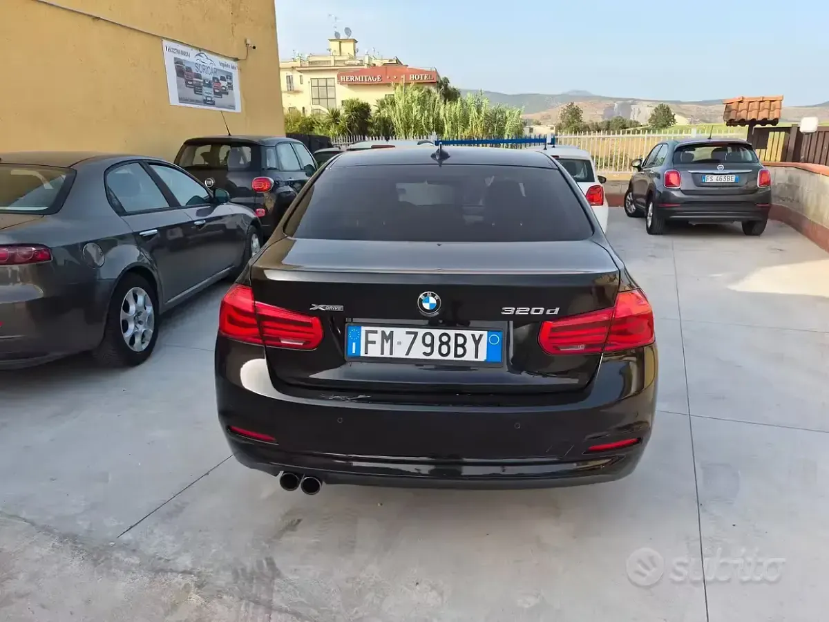 Usata BMW 320 190 CV (139 kW) 2017 Nero Berlina