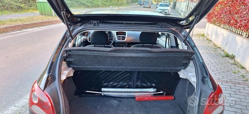 Usata Peugeot 206 60 CV (44 kW) 2009 Nero Berlina