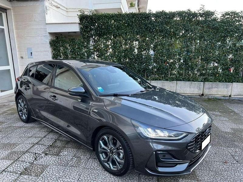 Usata Ford Focus ST-Line 116 CV (85 kW) 2025 Nero Berlina