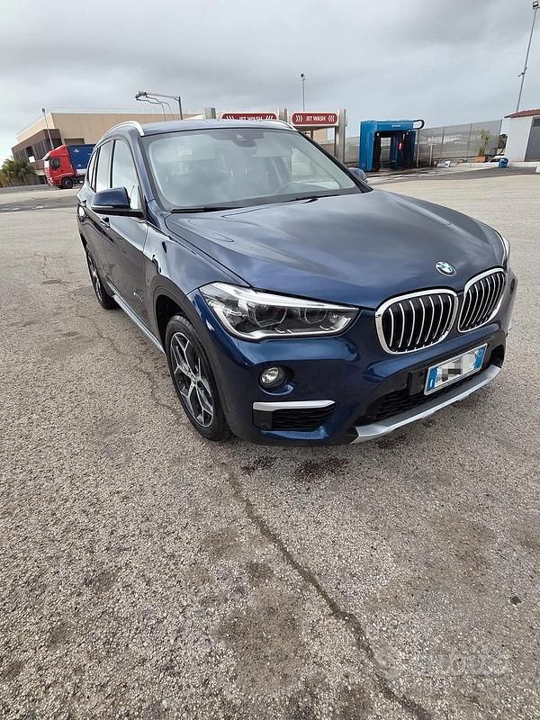 Blu Usata 2017 BMW X1 xLine SUV | 18.000 € (Buon prezzo) - Immagine 1/4