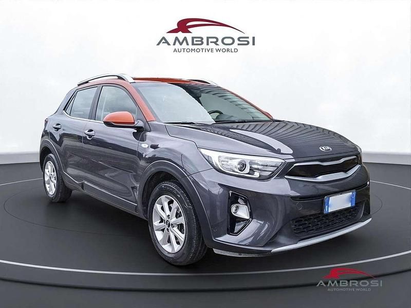 Usata Kia Stonic Style 120 CV (88 kW) 2019 Grigio SUV
