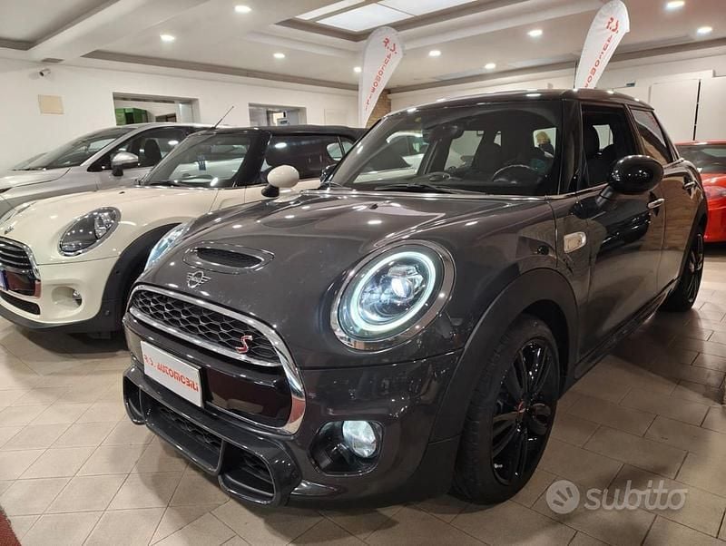 Usata Mini Cooper S 192 CV (141 kW) 2019 Grigio Utilitaria