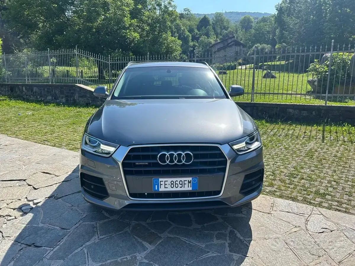 Usata Audi Q3 Design 150 CV (110 kW) 2016 Grigio SUV
