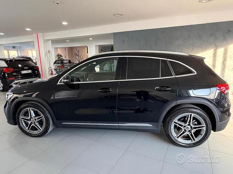 Usata Mercedes GLA200 Premium 150 CV (110 kW) 2022 Nero SUV