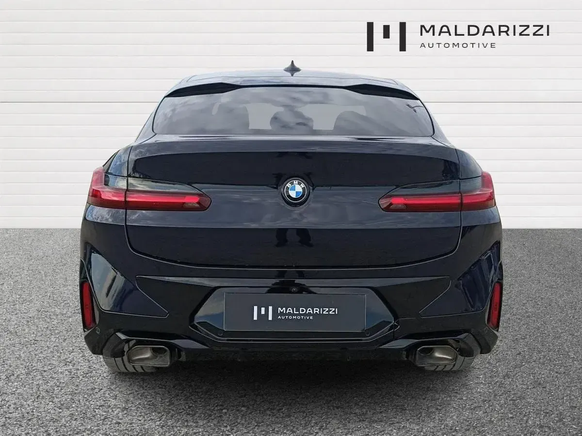 Usata BMW X4 M Sport 184 CV (135 kW) 2025 Carbon black SUV