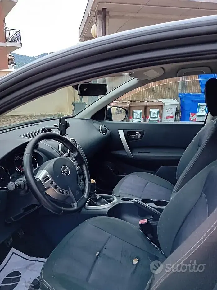 Usata Nissan Qashqai 110 CV (80 kW) 2013 Grigio SUV