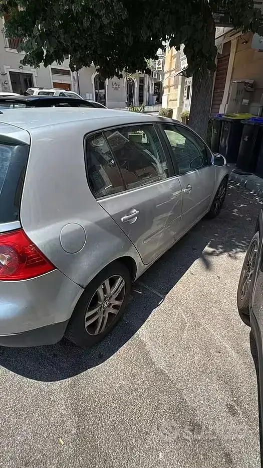 Usata VW Golf V 105 CV (77 kW) 2007 Grigio Berlina