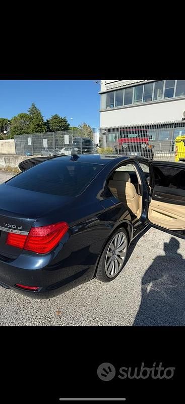 Usata BMW 730 245 CV (180 kW) 2010 Blu Berlina
