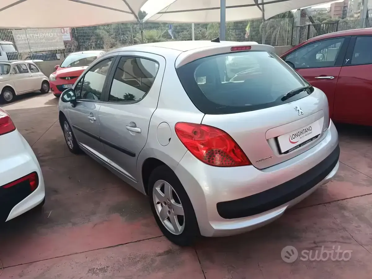 Usata Peugeot 207 68 CV (50 kW) 2007 Grigio Berlina