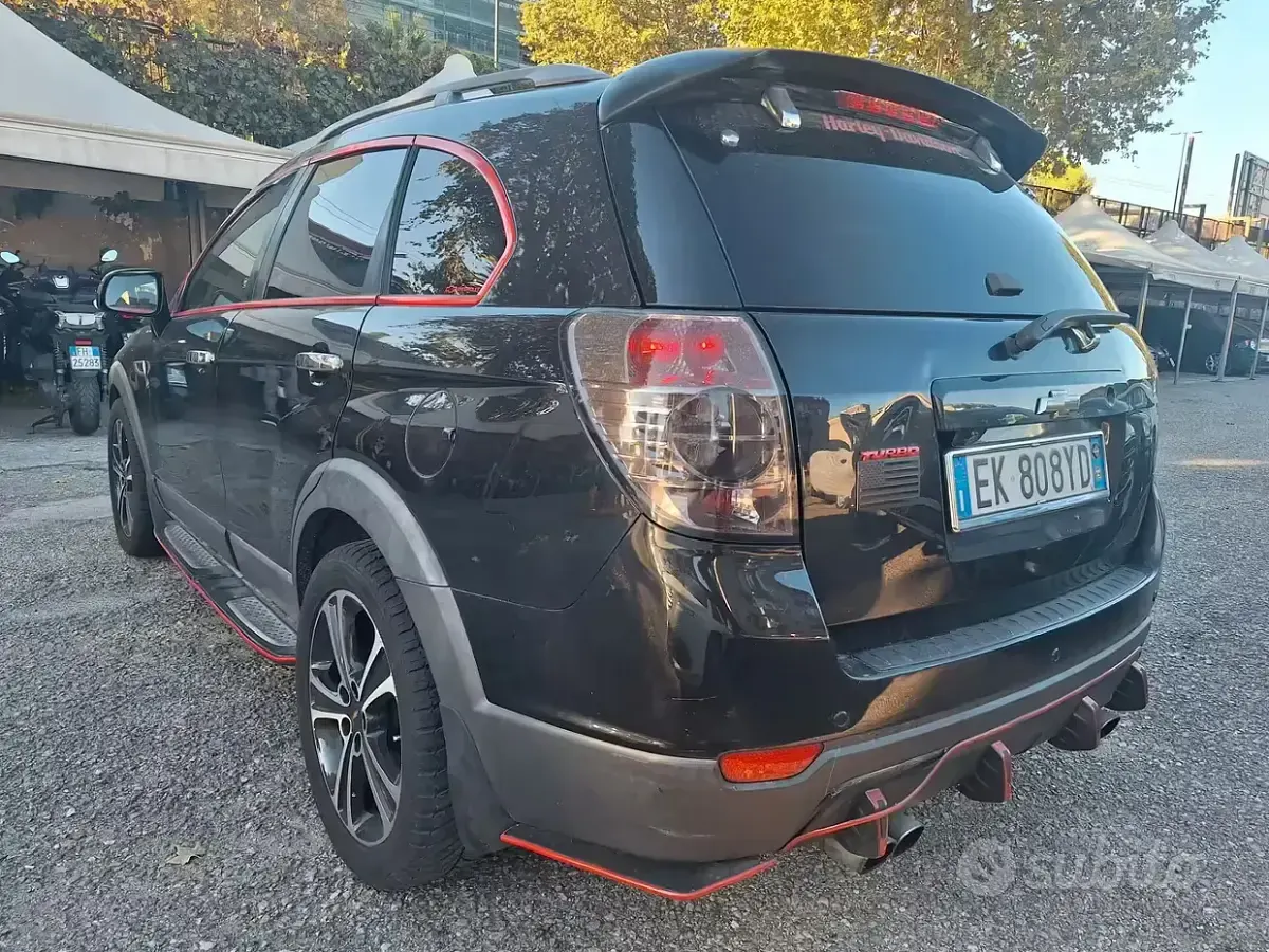 Usata Chevrolet Captiva LTZ 184 CV (135 kW) 2011 Nero SUV