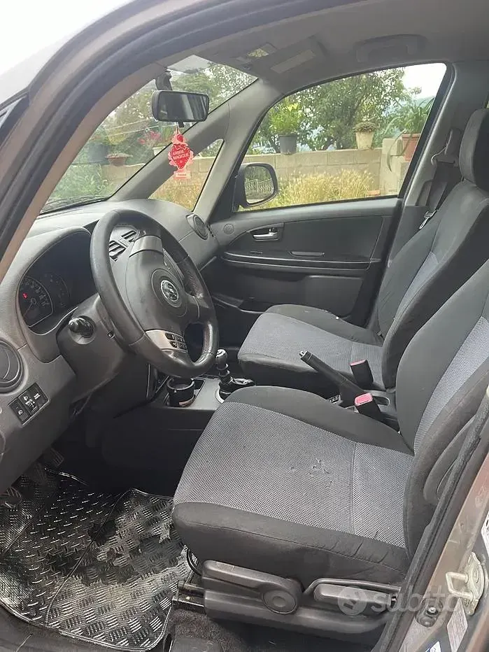 Usata Fiat Sedici 120 CV (88 kW) 2007 SUV