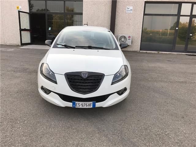 Venduto Lancia Delta 1.6 MJT S Momo D. - auto usate in vendita