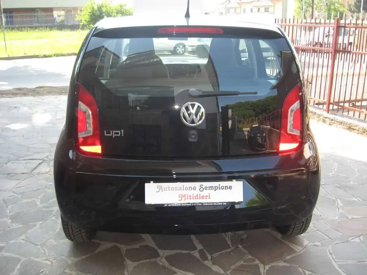 Usata VW up! Move 60 CV (44 kW) 2013 Nero Utilitaria