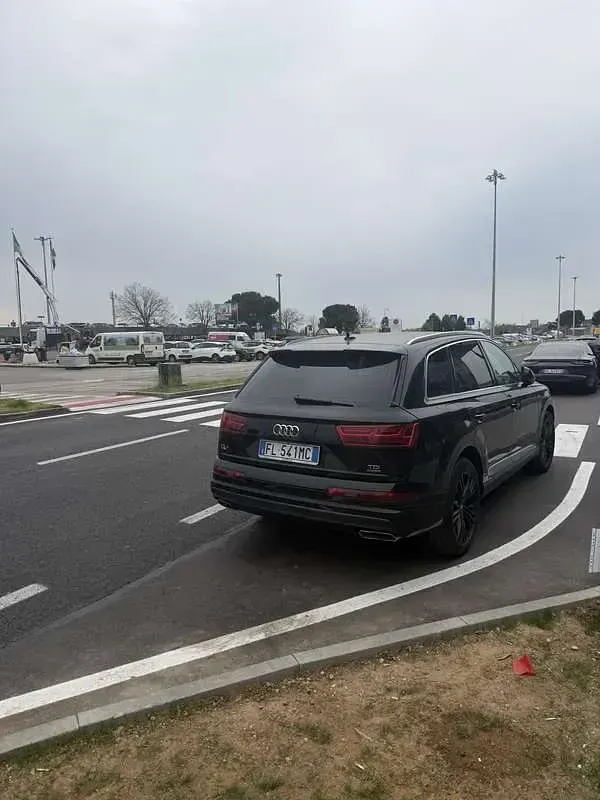 Usata Audi Q7 Ambiente 218 CV (160 kW) 2017 SUV
