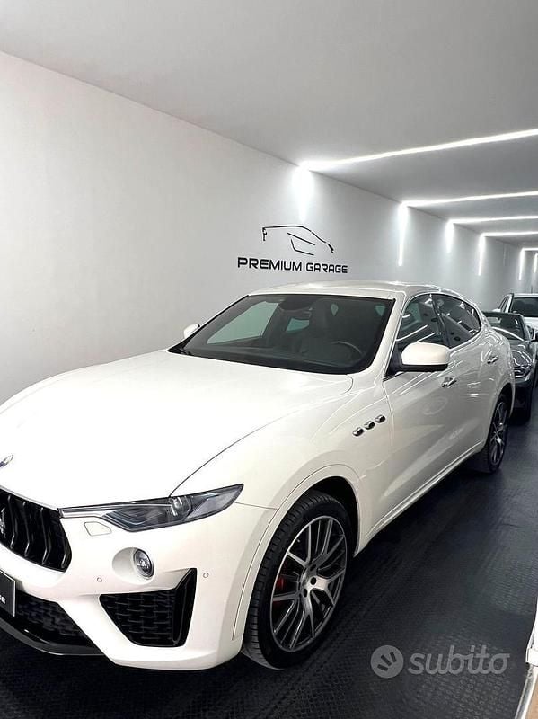 Usata Maserati GranSport 274 CV (201 kW) 2017 Bianco Station wagon