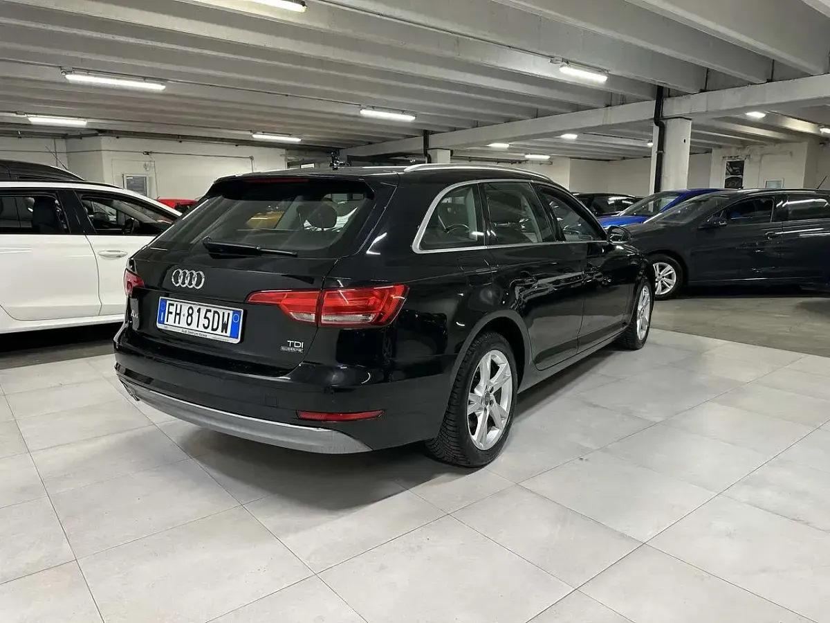 Usata Audi A4 Design 190 CV (139 kW) 2017 Nero Station wagon
