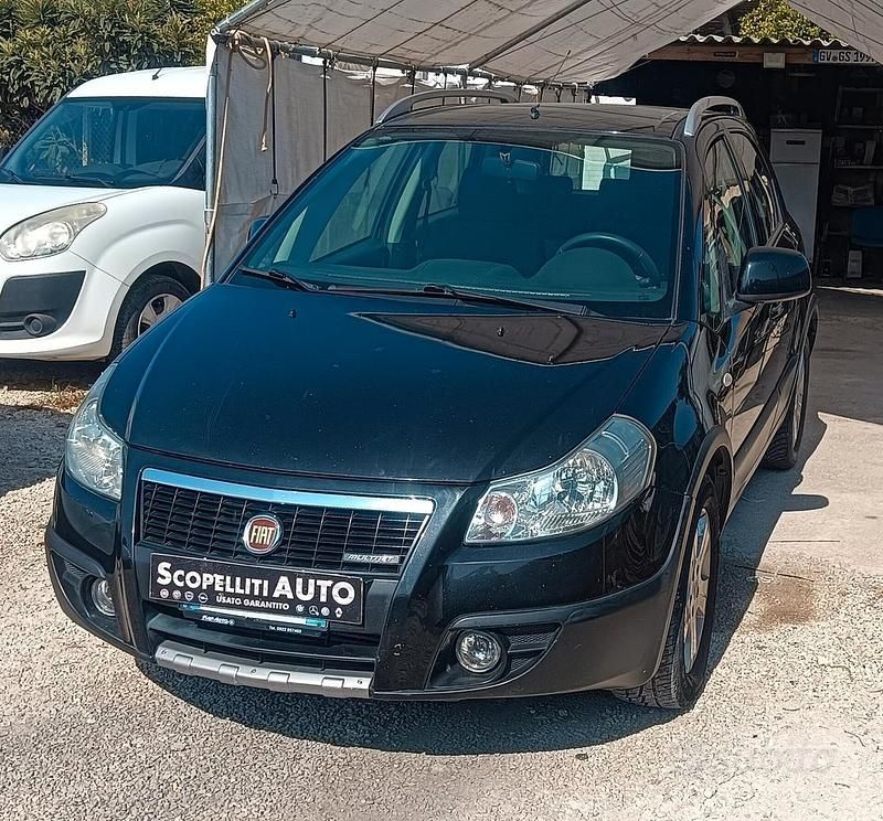 Usata Fiat Sedici 120 CV (88 kW) 2008 Nero SUV