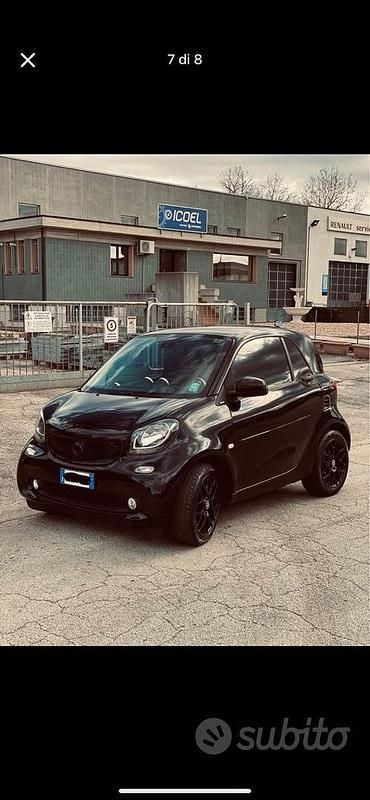 Usata Smart ForTwo Coupé 61 CV (44 kW) 2016 Utilitaria