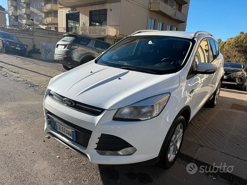 Bianco Usata 2015 Ford Kuga Titanium SUV | 8990 € (Buon prezzo) - Immagine 1/4