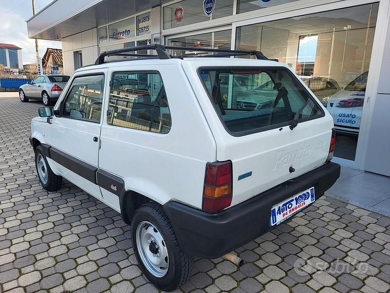 Usata Fiat Panda 4x4 Trekking 54 CV (39 kW) 1999 Bianco Utilitaria