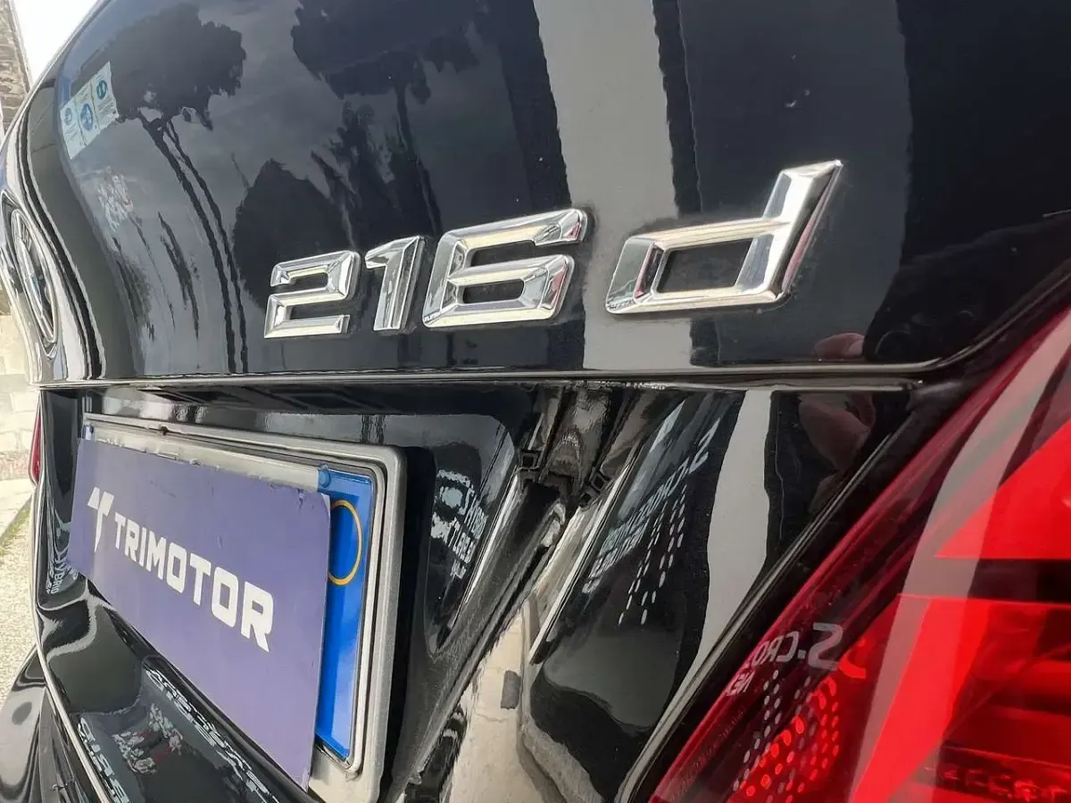 Usata BMW 216 Active Tourer Luxury Line 116 CV (85 kW) 2019 Nero Monovolume
