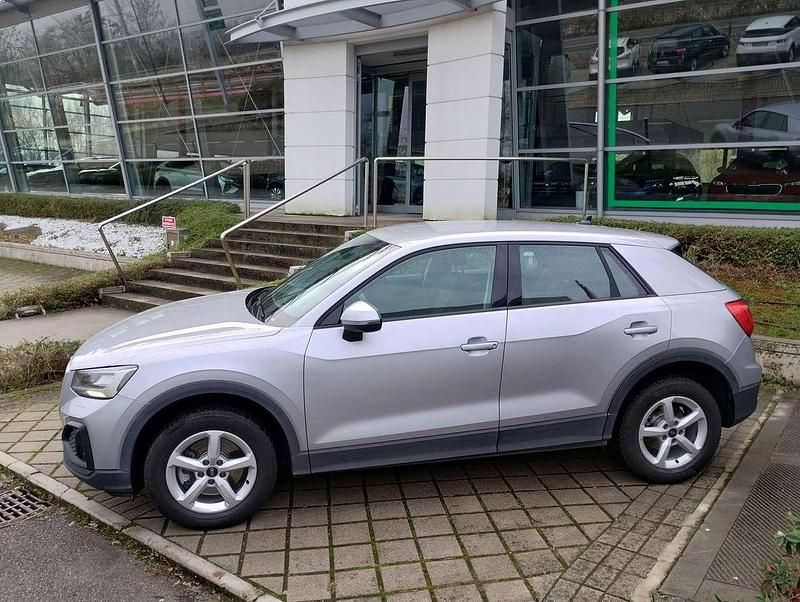 Usata Audi Q2 Business 150 CV (110 kW) 2022 Argento SUV