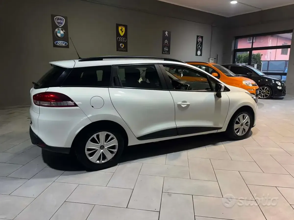 Usata Renault Clio 75 CV (55 kW) 2016 Bianco Station wagon