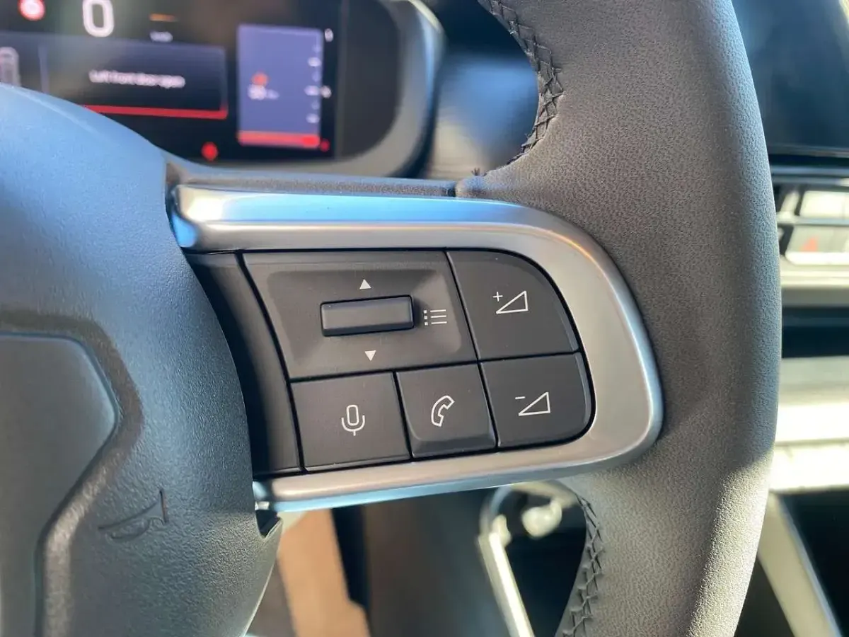 Nuova Jeep Avenger Altitude 101 CV (74 kW) 2025 Grigio SUV