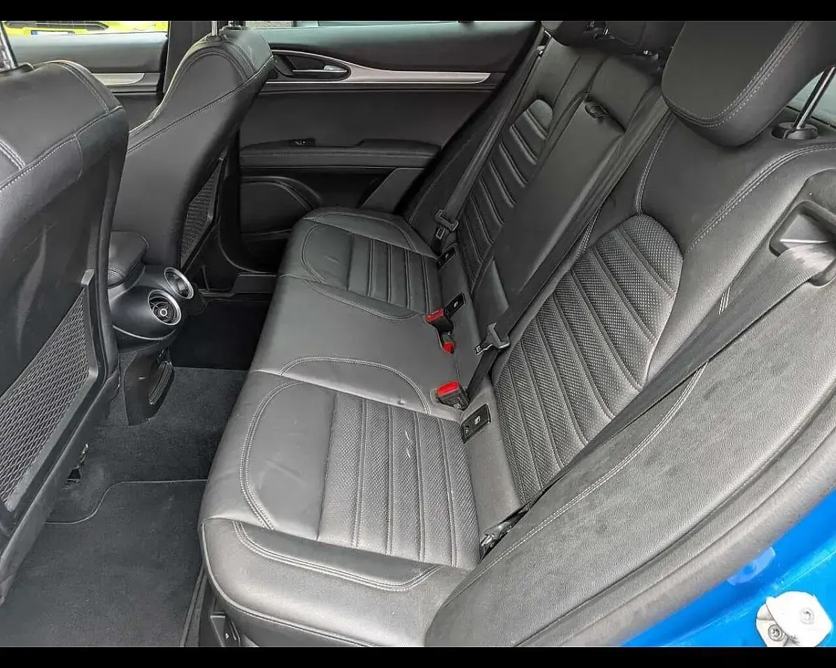 Usata Alfa Romeo Stelvio Veloce 210 CV (154 kW) 2023 Blu SUV