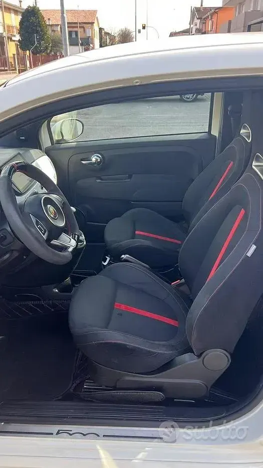 Usata Abarth 500 135 CV (99 kW) 2009 Bianco Utilitaria