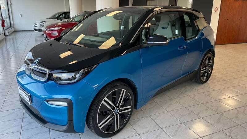 Blu/azzurro Usata 2018 BMW i3 Utilitaria | 15.990 € (Buon prezzo) - Immagine 1/4