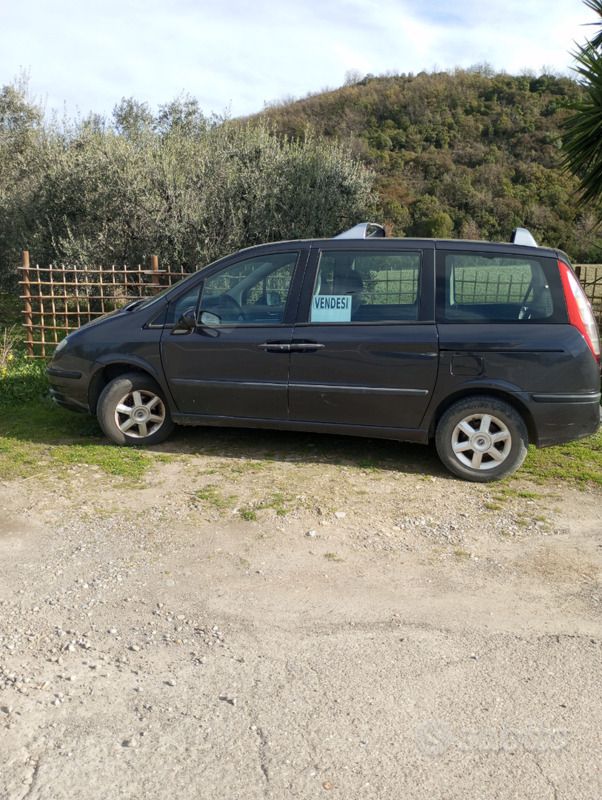 Grigio Usata 2004 Fiat Ulysse Monovolume | 3200 € (Molto cara) - Immagine 1/1