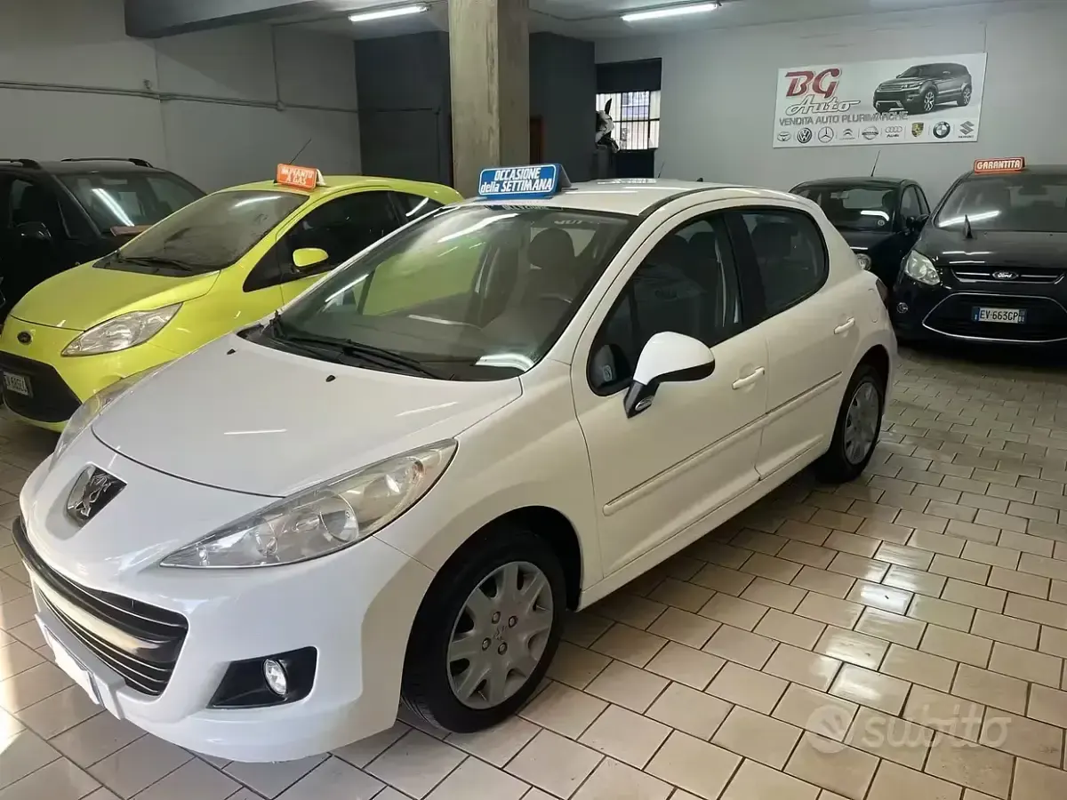 Usata Peugeot 207 68 CV (50 kW) 2012 Bianco Berlina