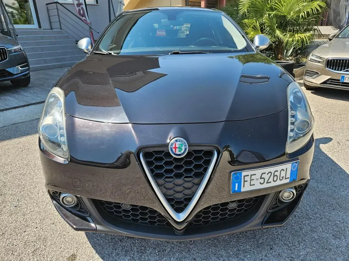 Usata Alfa Romeo Giulietta 120 CV (88 kW) 2016 Nero Utilitaria