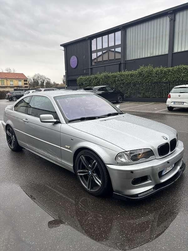 Usata BMW 325 192 CV (141 kW) 2001 Coupé