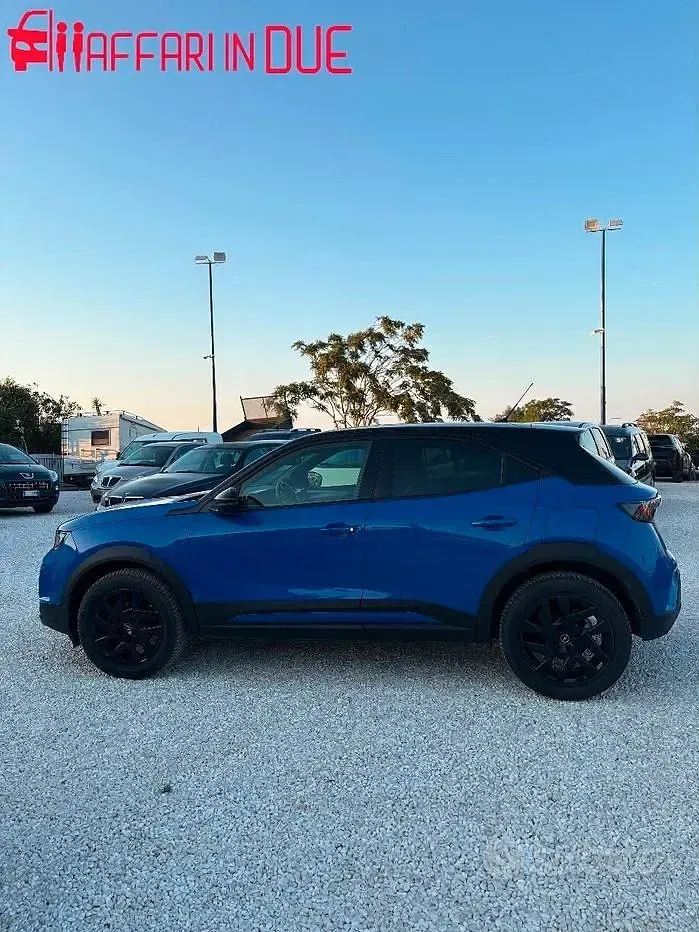 Usata Opel Mokka 101 CV (74 kW) 2024 Bluazzurro SUV
