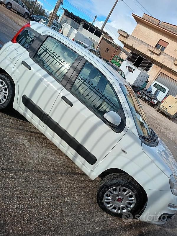 Usata Fiat Panda 80 CV (58 kW) 2015 Bianco Utilitaria