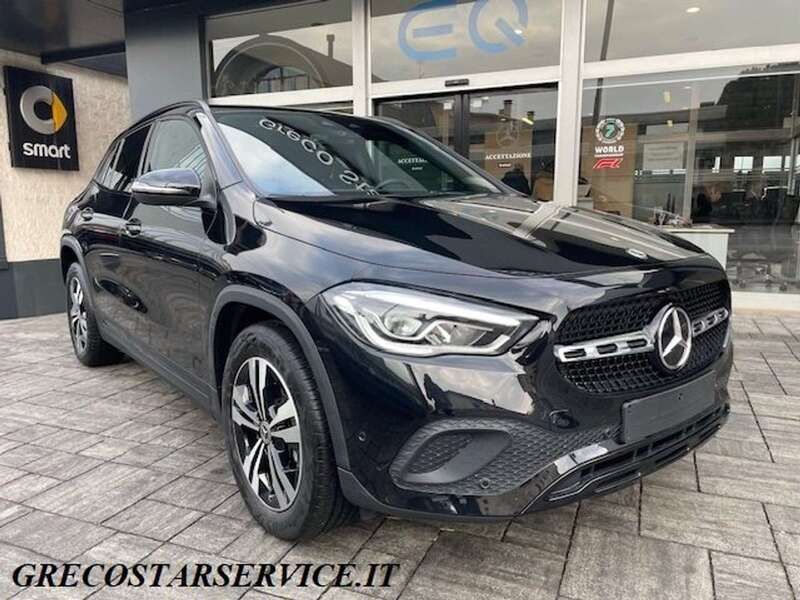 Usata Mercedes GLA180 116 CV (85 kW) 2023 Cosmo SUV