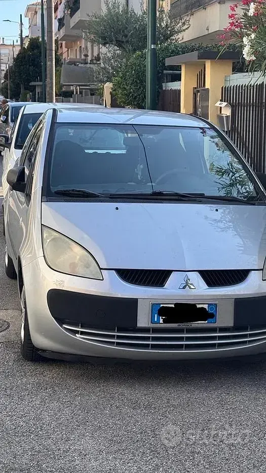 Usata Mitsubishi Colt 75 CV (55 kW) 2007 Grigio Utilitaria