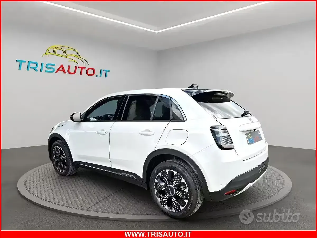 Usata Fiat 600 La Prima 99 CV (72 kW) 2025 Bianco SUV