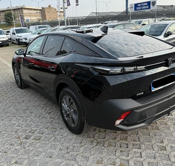 Usata Peugeot 408 Allure 136 CV (100 kW) 2025 Nero Berlina