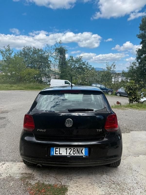 Usata VW Polo 90 CV (66 kW) 2012 Nero Utilitaria